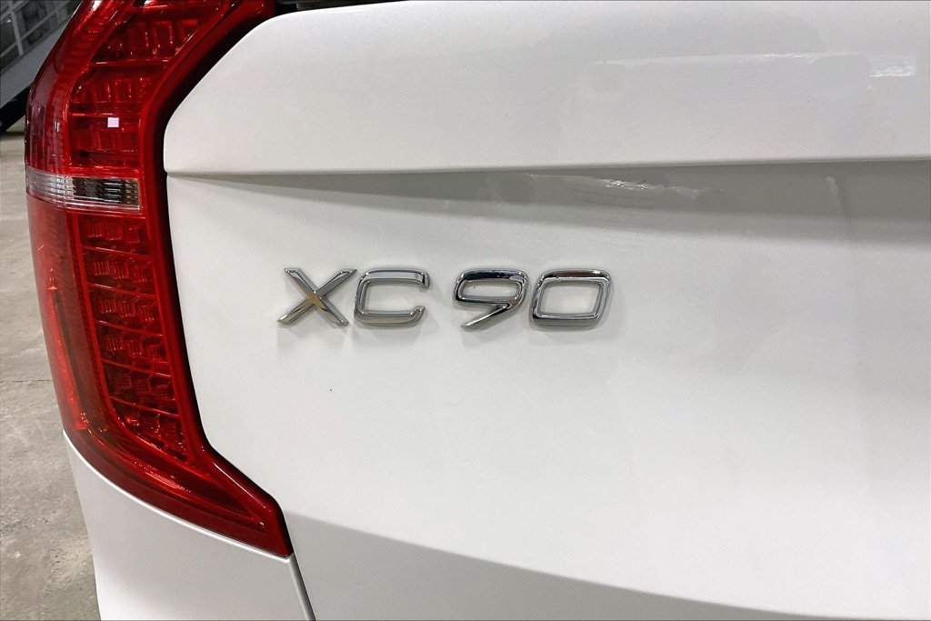 Certified 2025 Volvo XC90 B6 Plus w/ Protection Package Premier AWD/4WD image 25
