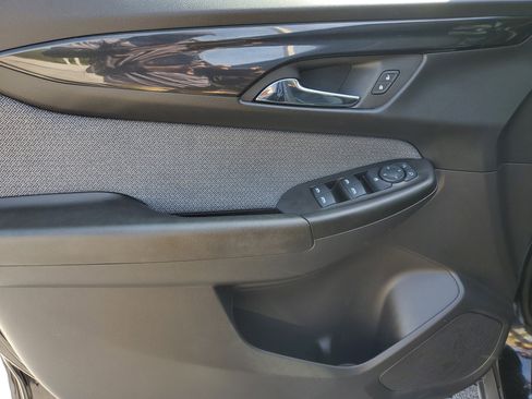 Used 2025 Chevrolet TrailBlazer LT FWD image 17