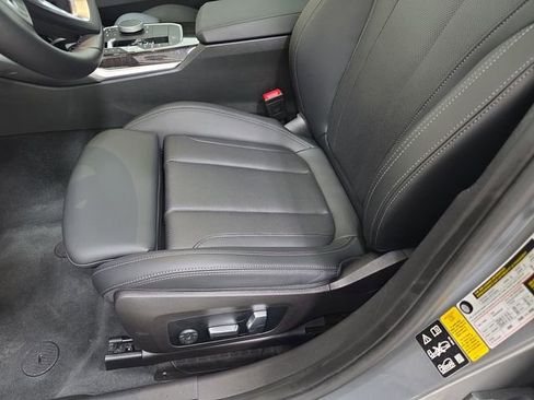 Certified 2023 BMW 330i xDrive Sedan w/ Parking Assistance Package image 26