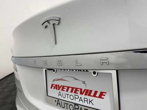 Used 2013 Tesla Model S Performance RWD image 19