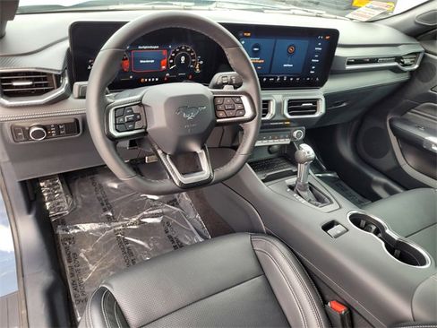 Used 2024 Ford Mustang GT Premium image 12