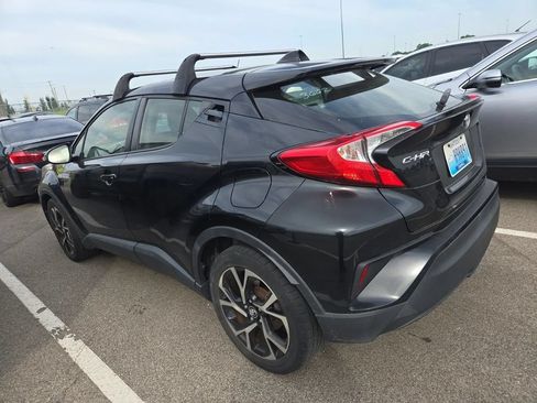 Used 2018 Toyota C-HR XLE FWD image 4