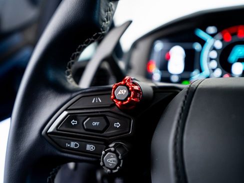 Used 2024 Lamborghini Revuelto image 44