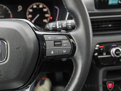 Used 2025 Honda Pilot Touring image 29
