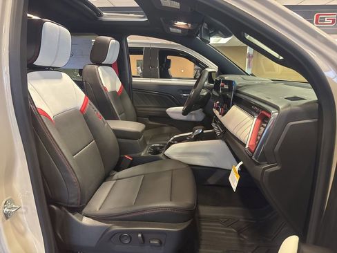 New 2026 GMC Canyon AT4X image 12