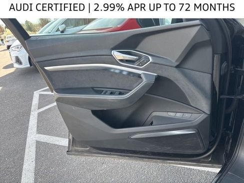 Used 2023 Audi e-tron S Premium Plus w/ Black Optic Package image 9