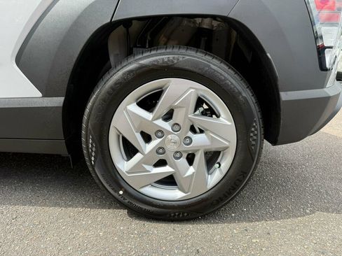 Used 2026 Hyundai Kona SE FWD image 9