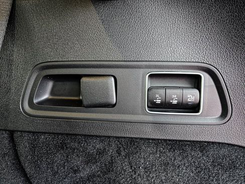 New 2026 Mercedes-Benz GLS 450 4MATIC image 40