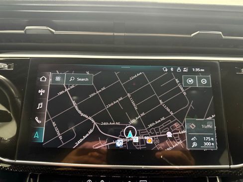 Used 2021 Audi SQ7 Premium Plus w/ Driver Assistance Package image 39