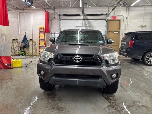 Used 2015 Toyota Tacoma 4x4 Double Cab w/ TRD Sport Package image 7