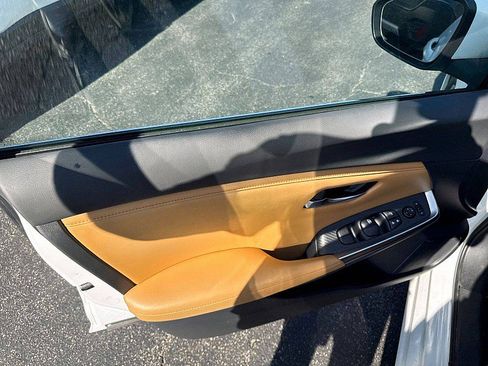 Used 2020 Nissan Sentra SV w/ SV Premium Package FWD image 18