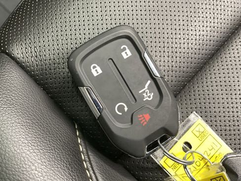 Used 2022 GMC Acadia Denali w/ Denali Ultimate Package image 28