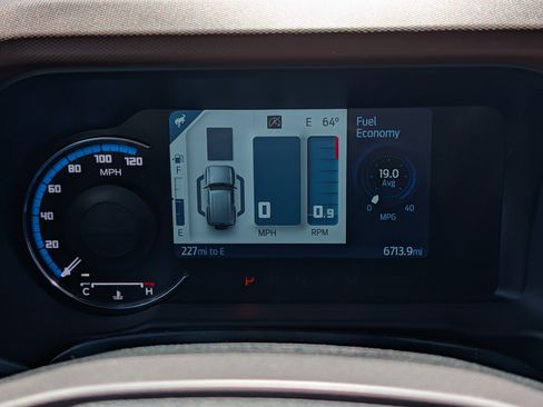 Used 2024 Ford Bronco Outer Banks AWD/4WD image 21