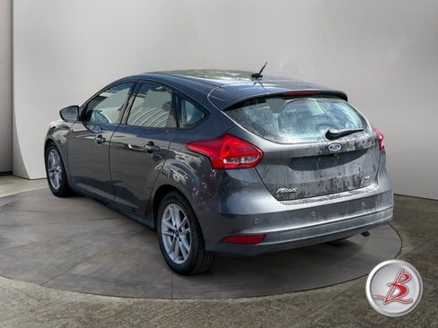 Used 2015 Ford Focus SE FWD image 5