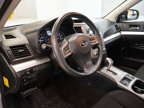 Used 2012 Subaru Legacy 2.5i image 6