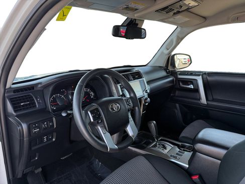 Used 2022 Toyota 4Runner SR5 RWD image 9