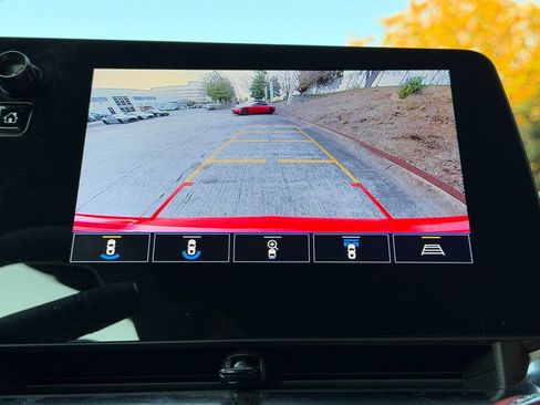 Used 2021 Chevrolet Corvette Stingray Preferred Cpe w/ 2LT image 18