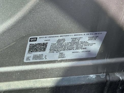 Used 2023 Chevrolet Equinox LS FWD image 25