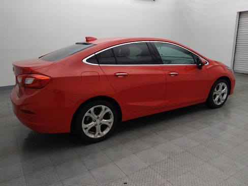 Used 2017 Chevrolet Cruze Premier image 10