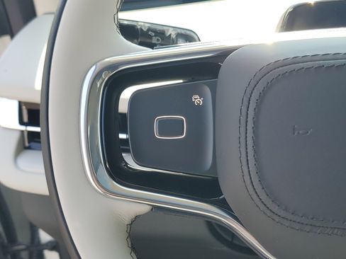 New 2026 Lincoln Navigator Reserve AWD/4WD image 17
