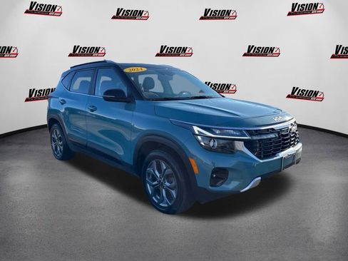 Used 2024 Kia Seltos S image 3