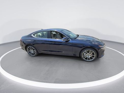 Used 2026 Genesis G70 2.5T image 9