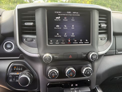 Used 2020 RAM 1500 Big Horn AWD/4WD image 25