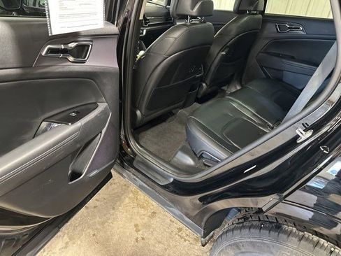 Used 2023 Kia Sportage SX image 22
