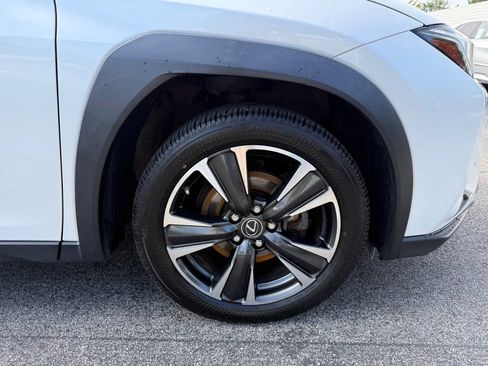 Used 2019 Lexus UX 250h w/ Premium Package AWD/4WD image 26