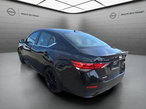Certified 2025 Nissan Sentra SR w/ Midnight Edition FWD image 6