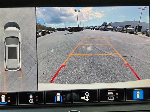 Used 2021 Chevrolet Blazer Premier w/ Driver Confidence II Package image 12