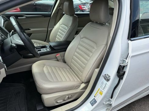 Used 2020 Ford Fusion SEL FWD image 8