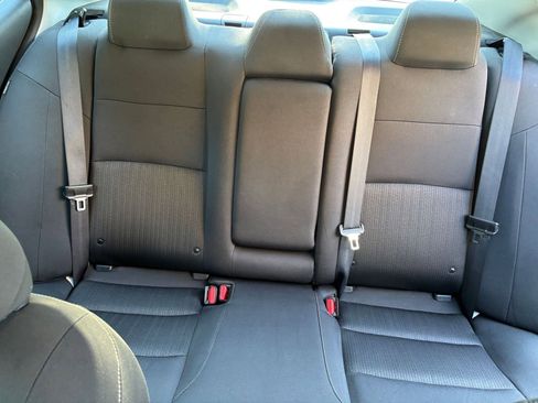 Used 2025 Nissan Altima 2.5 SV FWD image 33
