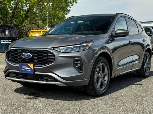 Certified 2023 Ford Escape ST-Line Select w/ Tech Pack #2 AWD/4WD image 7