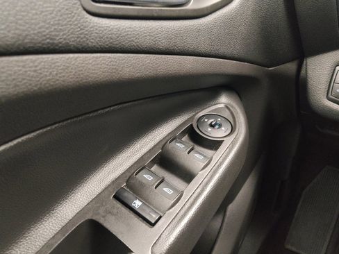 Used 2018 Ford Escape SE FWD image 27
