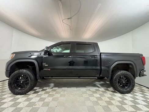 Used 2021 GMC Sierra 1500 AT4 w/ AT4 Premium Package AWD/4WD image 4