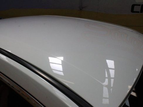 Used 2018 Ford Taurus SE image 5