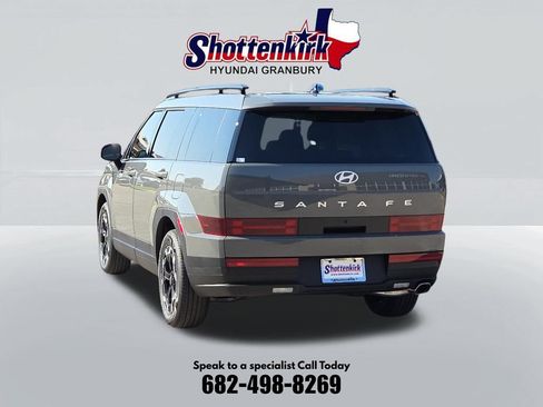 Used 2026 Hyundai Santa Fe SEL FWD image 8