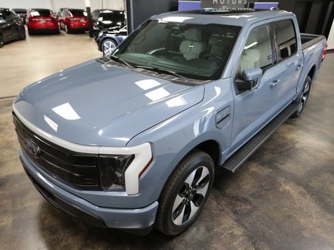 Used 2023 Ford F150 Lightning Platinum AWD/4WD image 11