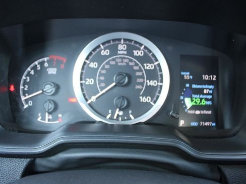 Used 2021 Toyota Corolla LE image 16