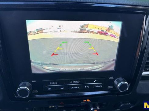 Used 2023 Nissan Frontier SV w/ SV Convenience Package image 24