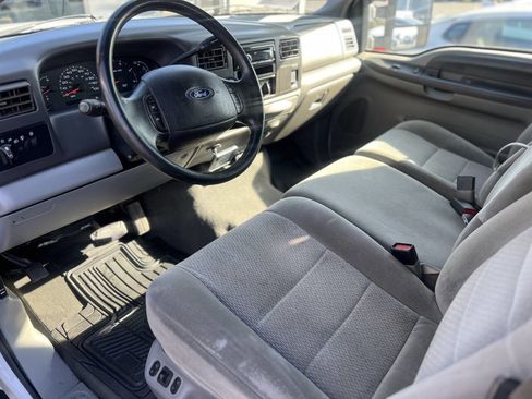 Used 2004 Ford F250 XLT image 10
