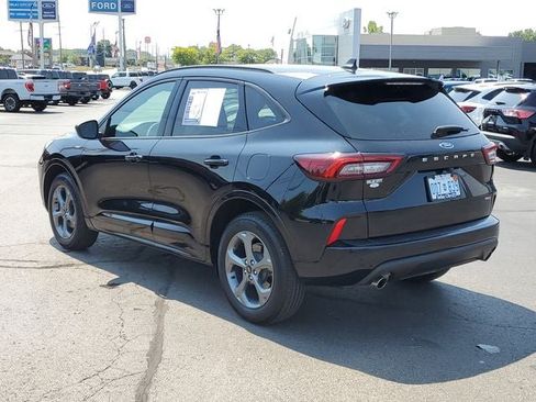 Used 2024 Ford Escape ST-Line w/ Tech Pack #1 AWD/4WD image 3