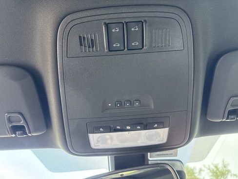 Used 2017 Buick Regal Premium w/ Driver Confidence Package #1 FWD image 26