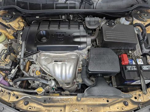 Used 2011 Toyota Camry LE w/ LE Extra-Value Pkg FWD image 14