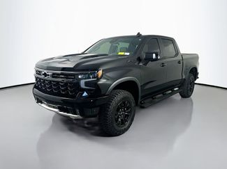 Used 2025 Chevrolet Silverado 1500 ZR2 w/ Technology Package AWD/4WD video 3