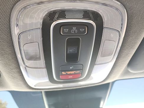 Used 2024 Hyundai Elantra SEL w/ Convenience Package FWD image 15