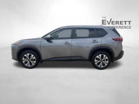 Used 2023 Nissan Rogue SV image 4