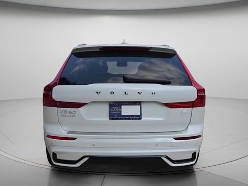 Used 2024 Volvo XC60 T8 Ultimate w/ Protection Package Premier AWD/4WD image 5