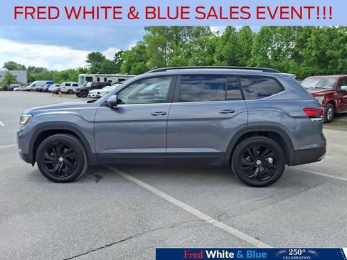 Used 2023 Volkswagen Atlas SE w/ Black Wheel Package AWD/4WD image 6